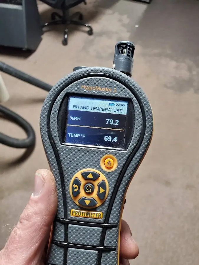 Moisture meter humidity assessment for Mold Remediation & Removal in Edwardsville